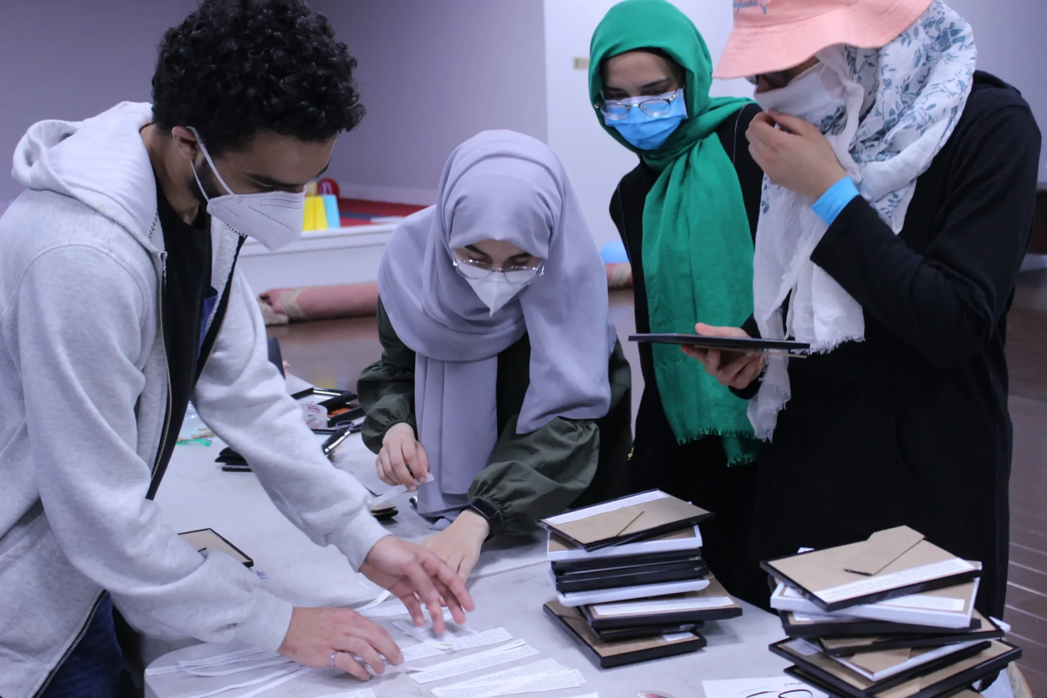 Early Salam Neighbour Volunteers Working